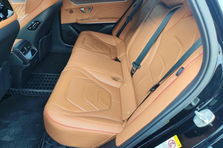 Used BYD Han 2022 DM-i 121KM Luxury Model Left Rear Seat