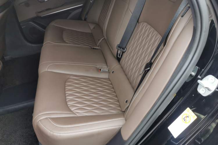 Used BYD Han 2022 DM-i 121KM Prestige Model Left Rear Seat