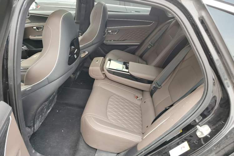 Used BYD Han 2022 EV Genesis Edition 610KM All-Wheel Drive Premium Model Left Rear Seat