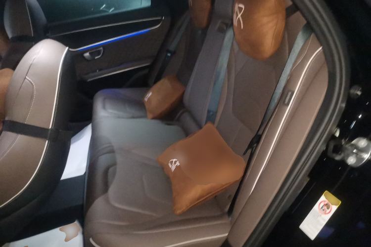 Used BYD Han 2022 EV Genesis Edition 610KM All-Wheel Drive Premium Model Left Rear Seat
