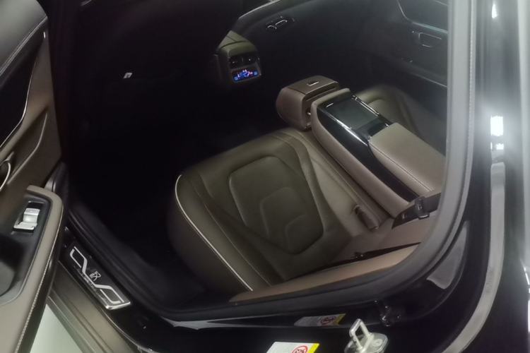 Used BYD Han 2022 EV Genesis Edition 610KM All-Wheel Drive Premium Model Left Rear Seat