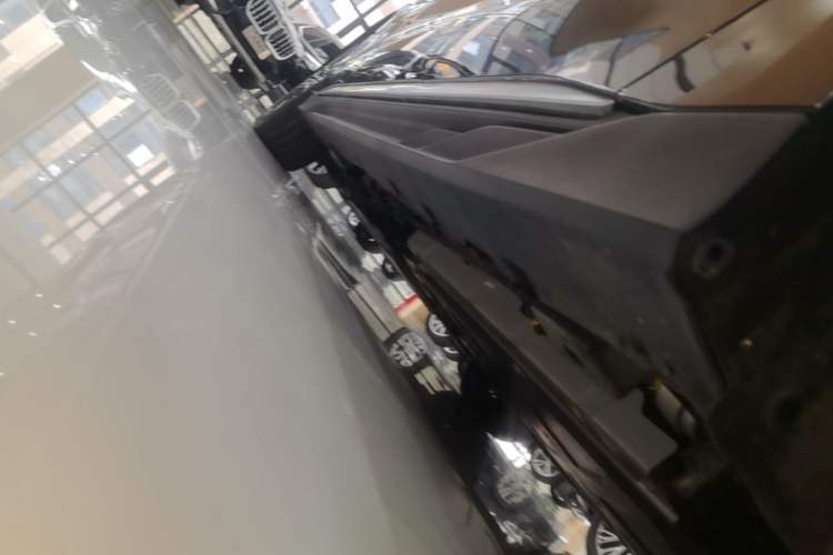 Used BYD Han 2022 DM-i 121KM Luxury Model Left Side Sill
