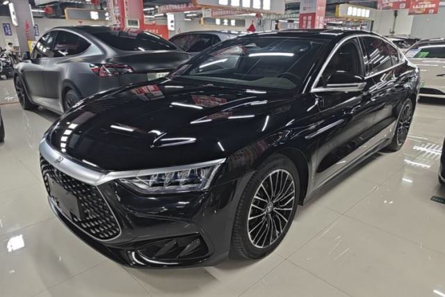 Ojetý BYD Han 2022 DM-i 121KM Prestige Model