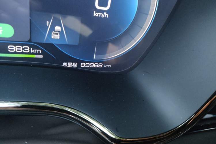 Used BYD Han 2022 DM-i 121KM Luxury Model Odometer Close Up