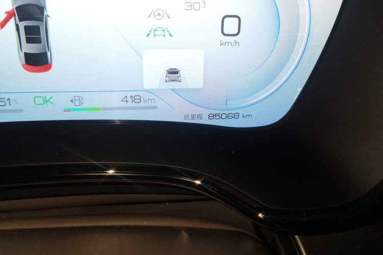 Used BYD Han 2022 DM-i 121KM Luxury Model Odometer Close Up