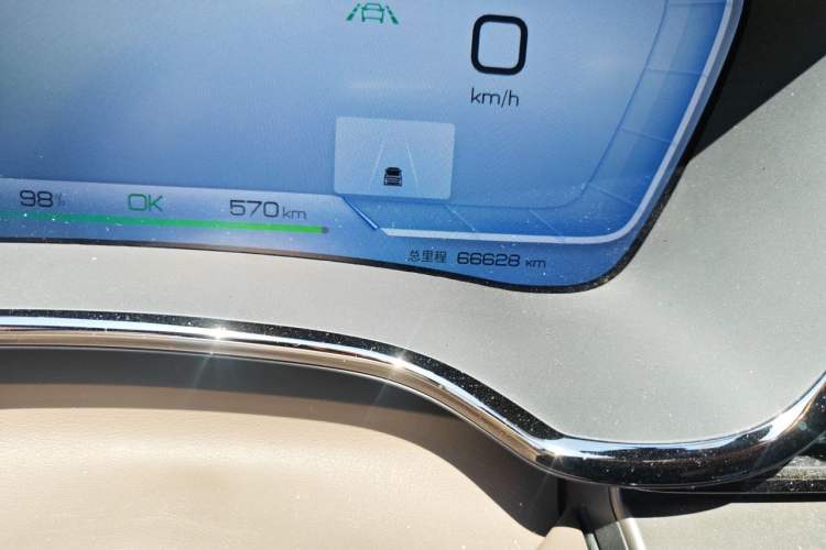 Used BYD Han 2022 EV Genesis Edition 610KM All-Wheel Drive Premium Model Odometer Close Up