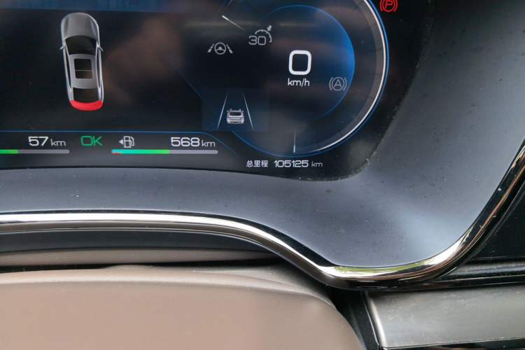 Used BYD Han 2022 DM-i 121KM Luxury Model Odometer Close Up