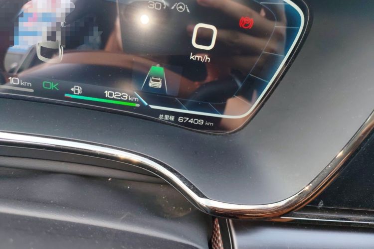 Used BYD Han 2022 DM-i 121KM Luxury Model Odometer Close Up