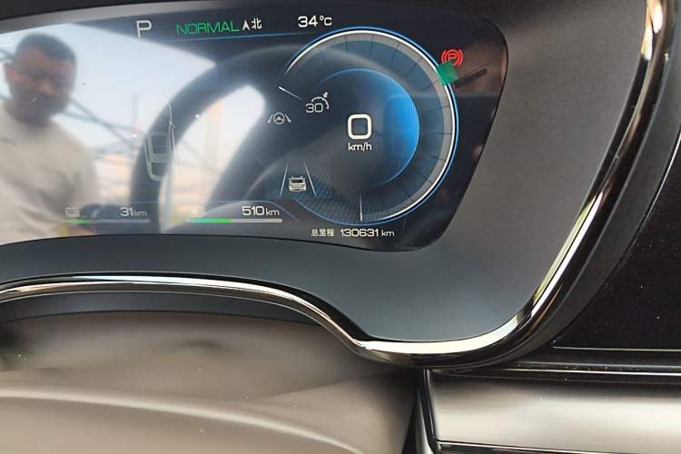 Used BYD Han 2022 DM-i 121KM Prestige Model Odometer Close Up
