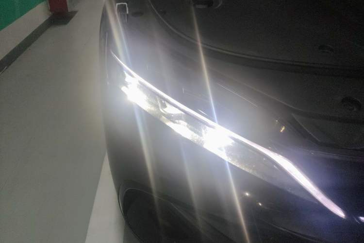 Used BYD Han 2022 EV Genesis Edition 715 km Front-Wheel-Drive Flagship Model Right Front Headlight