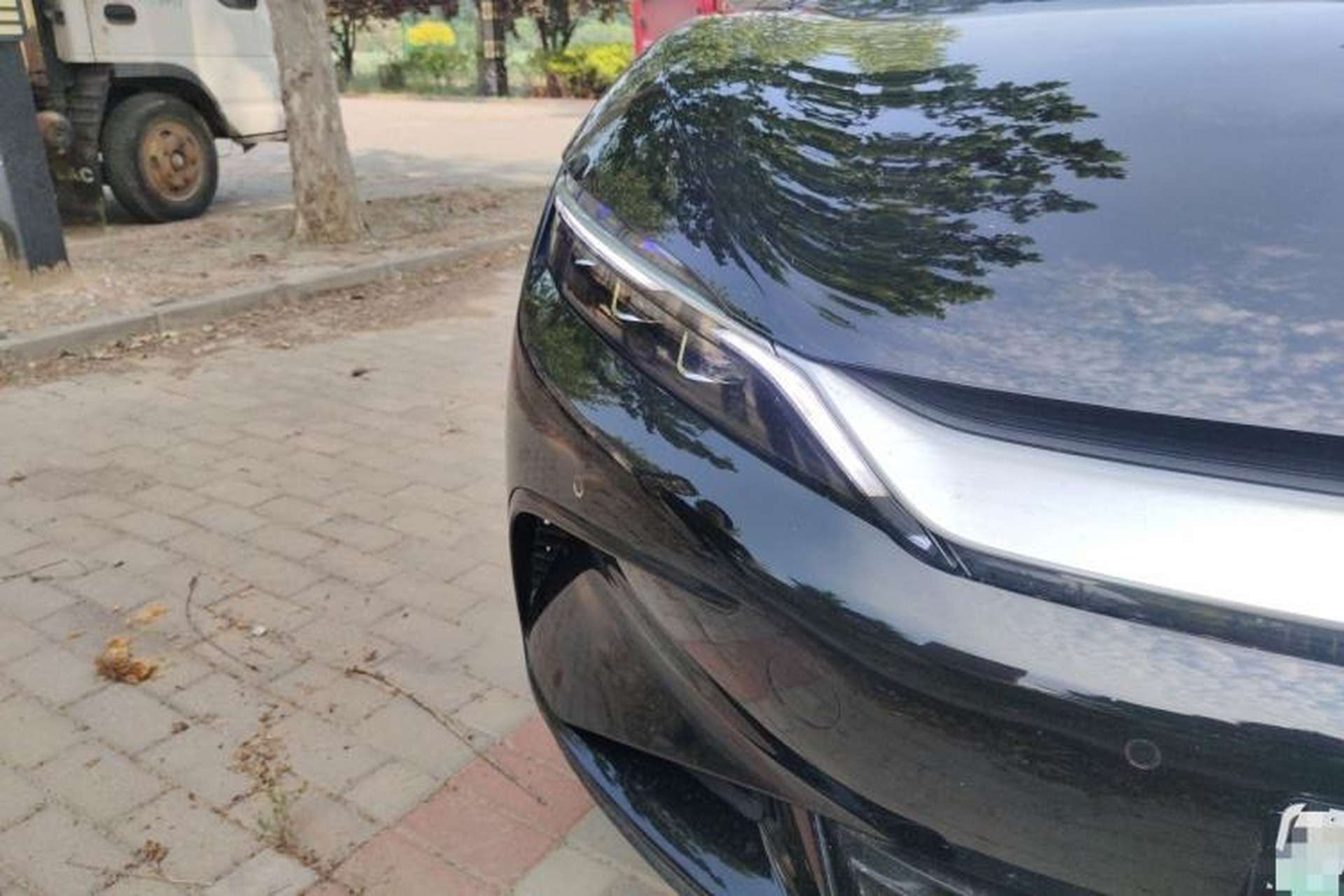 Used BYD Han 2022 EV Genesis Edition 610KM All-Wheel Drive Premium Model Right Front Headlight