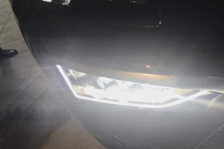 Used BYD Han 2022 DM-i 121KM Luxury Model Right Front Headlight