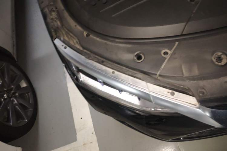 Used BYD Han 2022 DM-i 121KM Prestige Model Right Front Headlight