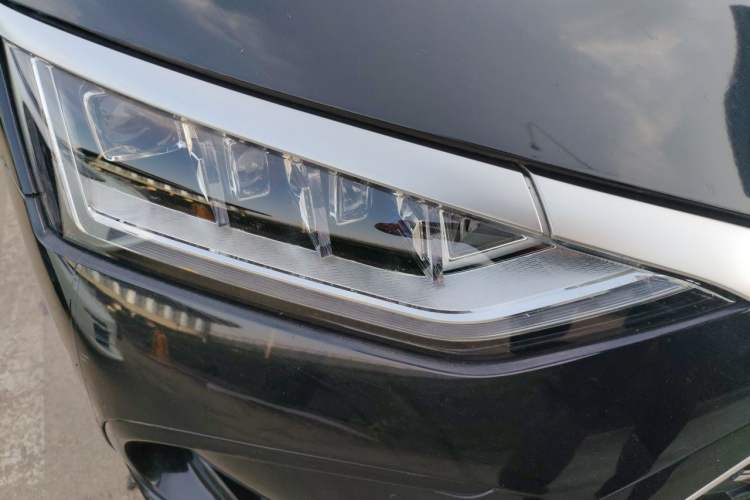 Used BYD Han 2022 DM-i 121KM Luxury Model Right Front Headlight