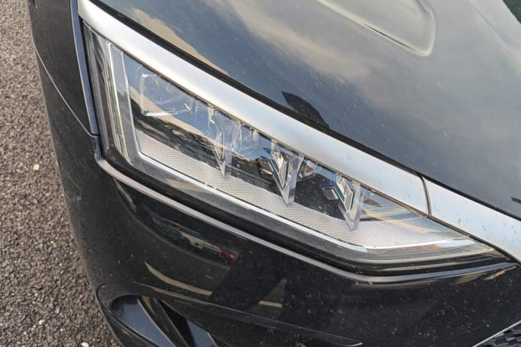 Used BYD Han 2022 DM-i 121KM Luxury Model Right Front Headlight