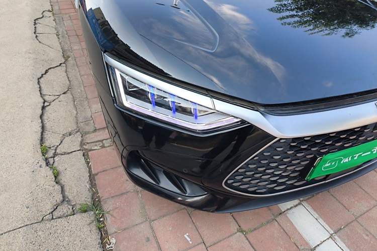 Used BYD Han 2022 DM-i 121KM Prestige Model Right Front Headlight