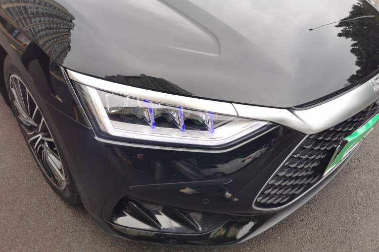 Used BYD Han 2022 DM-i 121KM Prestige Model Right Front Headlight