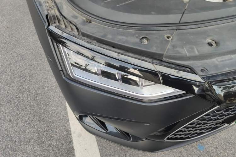 Used BYD Han 2022 DM-i 121KM Prestige Model Right Front Headlight
