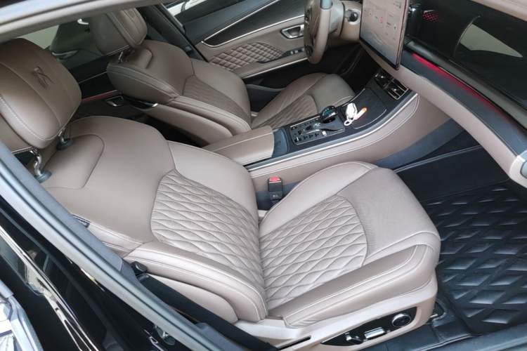 Used BYD Han 2022 DM-i 121KM Luxury Model Right Front Seat