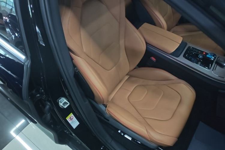 Used BYD Han 2022 EV Genesis Edition 610KM All-Wheel Drive Premium Model Right Front Seat