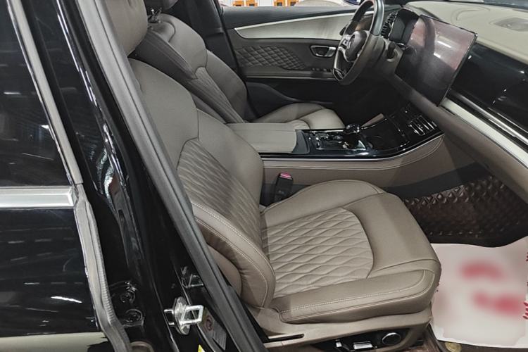 Used BYD Han 2022 DM-i 121KM Prestige Model Right Front Seat
