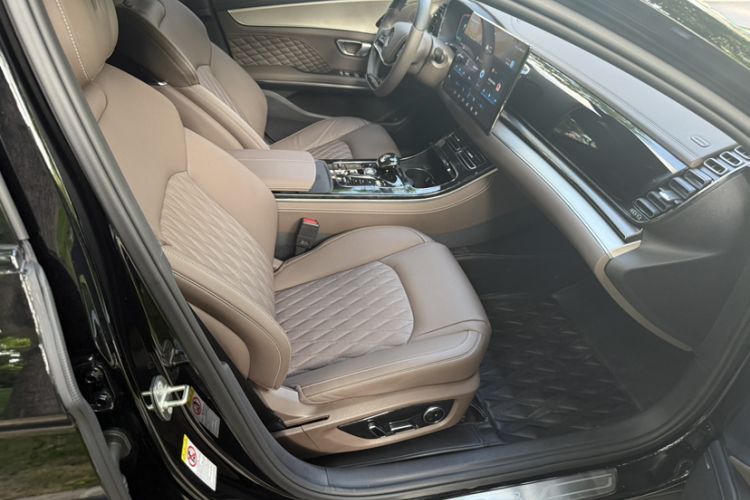 Used BYD Han 2022 DM-i 121KM Prestige Model Right Front Seat
