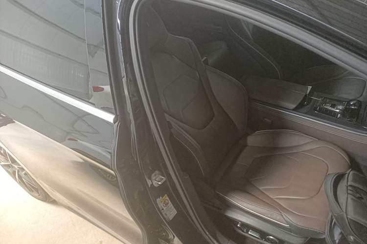 Used BYD Han 2022 EV Genesis Edition 610KM All-Wheel Drive Premium Model Right Front Seat