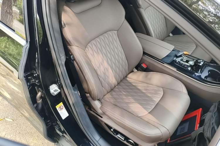 Used BYD Han 2022 EV Genesis Edition 715KM Front-Wheel-Drive Prestige Model Right Front Seat