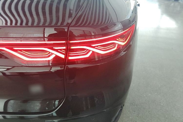 Used BYD Han 2022 EV Genesis Edition 715KM Front-Wheel-Drive Prestige Model Right Rear Taillight