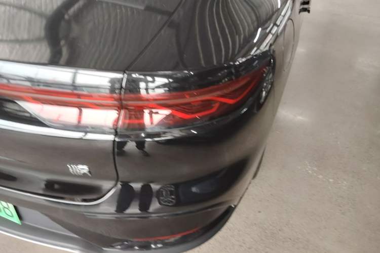 Used BYD Han 2022 DM-i 121KM Luxury Model Right Rear Taillight