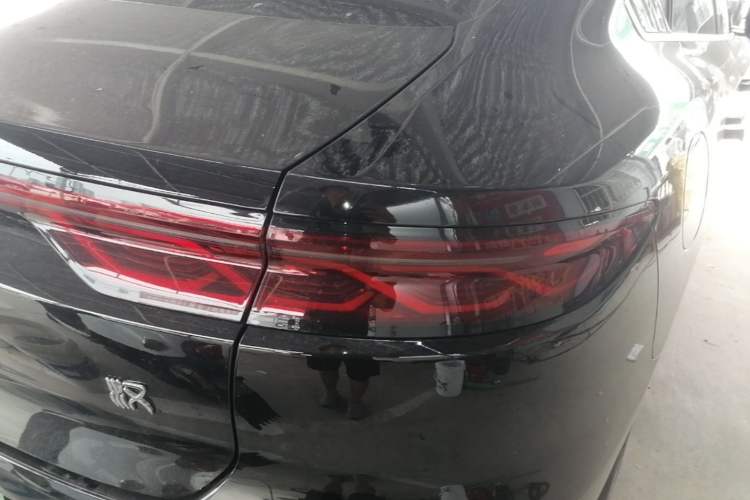Used BYD Han 2022 DM-i 121KM Prestige Model Right Rear Taillight