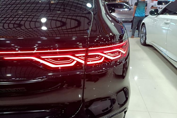 Used BYD Han 2022 DM-i 121KM Prestige Model Right Rear Taillight