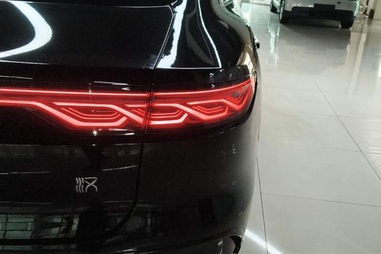 Used BYD Han 2022 DM-i 121KM Luxury Model Right Rear Taillight