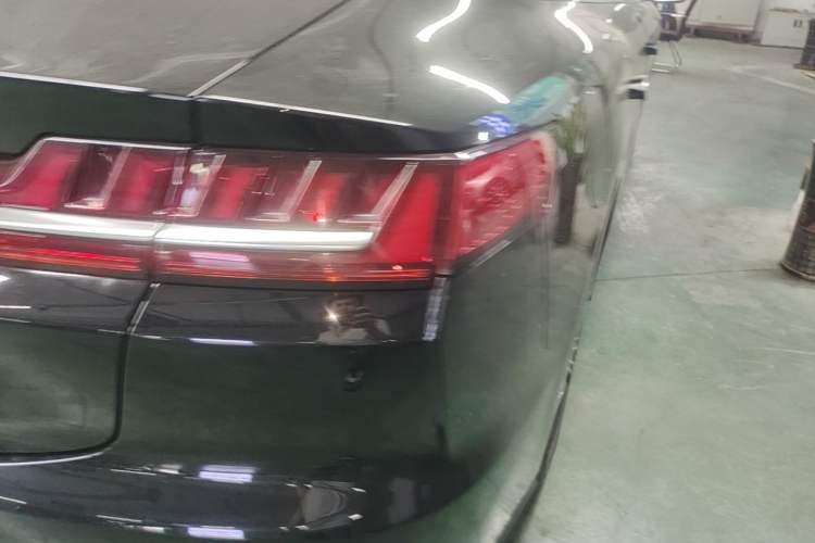 Used BYD Han 2022 EV Genesis Edition 715KM Front-Wheel-Drive Prestige Model Right Rear Taillight
