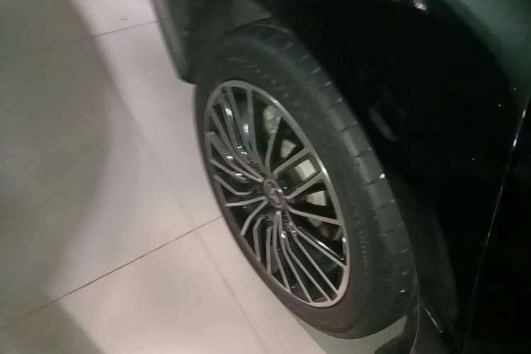 Used BYD Han 2022 DM-i 121KM Luxury Model Right Rear Wheel Hub