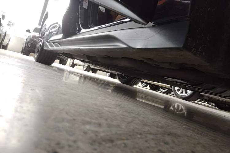 Used BYD Han 2022 DM-i 121KM Luxury Model Right Side Sill