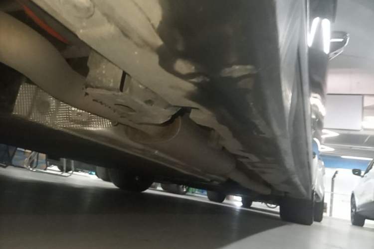 Used BYD Han 2022 DM-i 121KM Prestige Model Right Side Sill