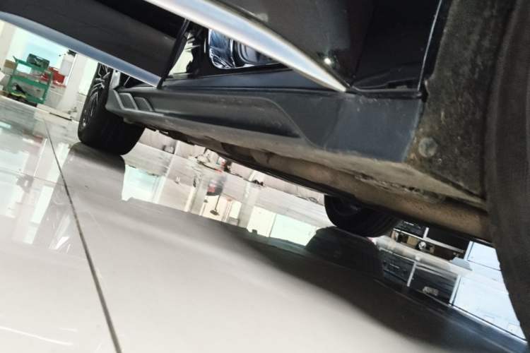 Used BYD Han 2022 DM-i 121KM Luxury Model Right Side Sill