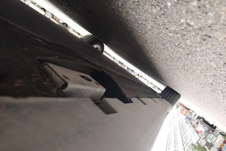 Used BYD Han 2022 EV Genesis Edition 610KM All-Wheel Drive Premium Model Right Side Sill