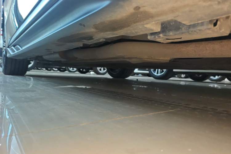 Used BYD Han 2022 DM-i 121KM Prestige Model Right Side Sill