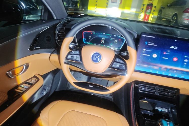 Used BYD Han 2022 DM-i 121KM Prestige Model Steering Wheel
