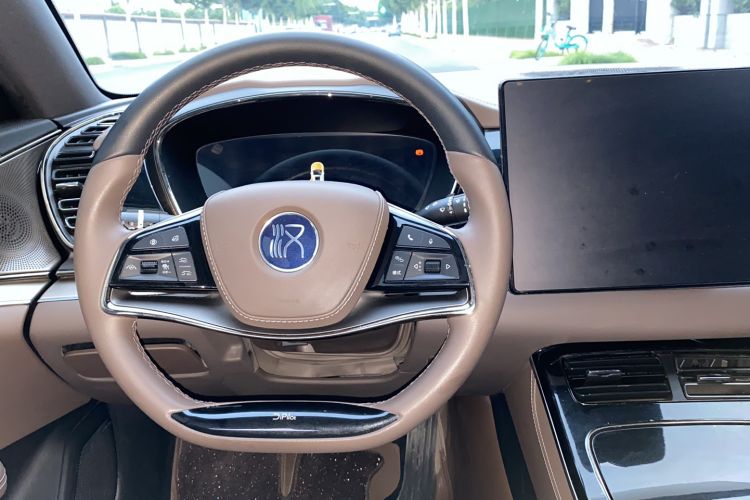 Used BYD Han 2022 DM-i 121KM Prestige Model Steering Wheel