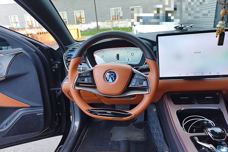 Used BYD Han 2022 DM-i 121KM Luxury Model Steering Wheel