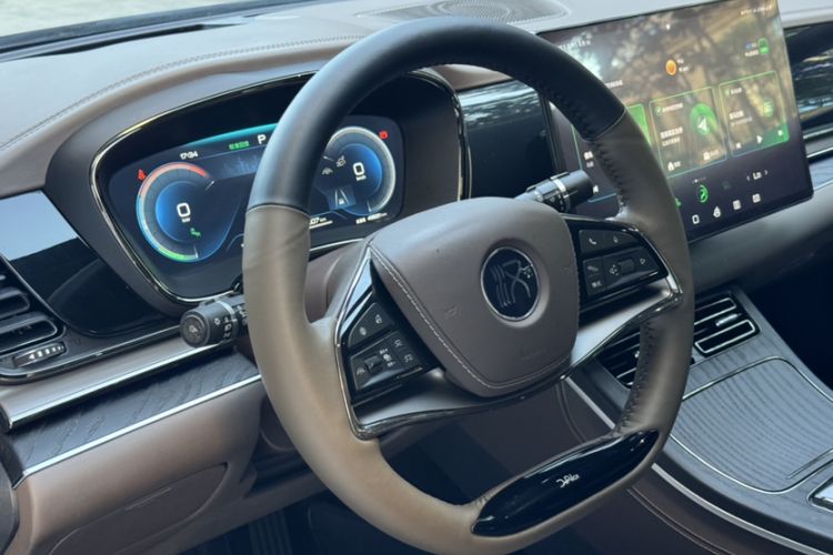 Used BYD Han 2022 EV Genesis Edition 610KM All-Wheel Drive Premium Model Steering Wheel
