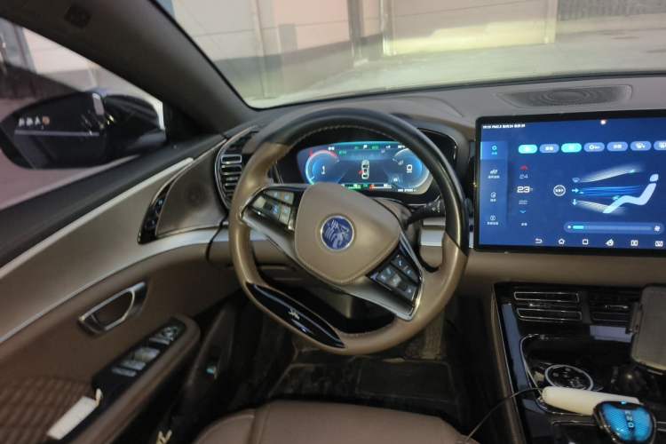Used BYD Han 2022 DM-i 121KM Prestige Model Steering Wheel
