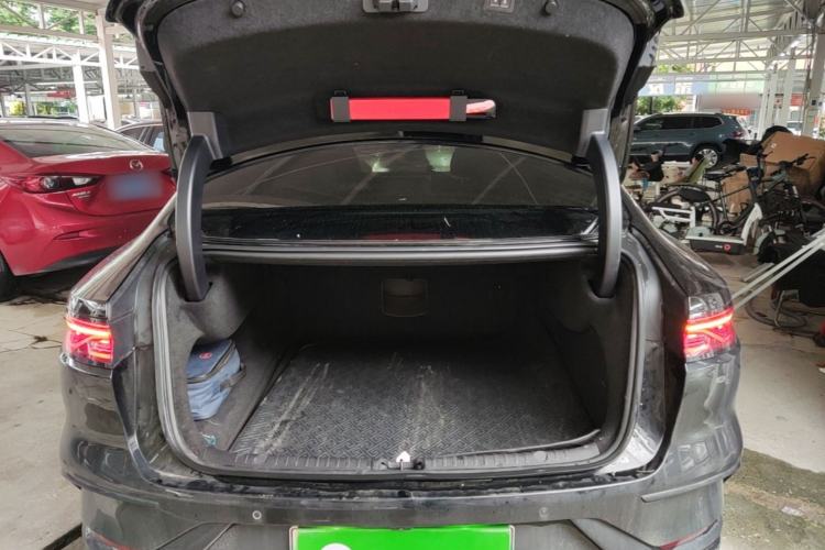 Used BYD Han 2022 DM-i 121KM Luxury Model Trunk