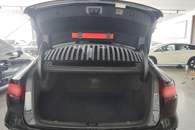 Used BYD Han 2022 EV Genesis Edition 715KM Front-Wheel-Drive Prestige Model Trunk