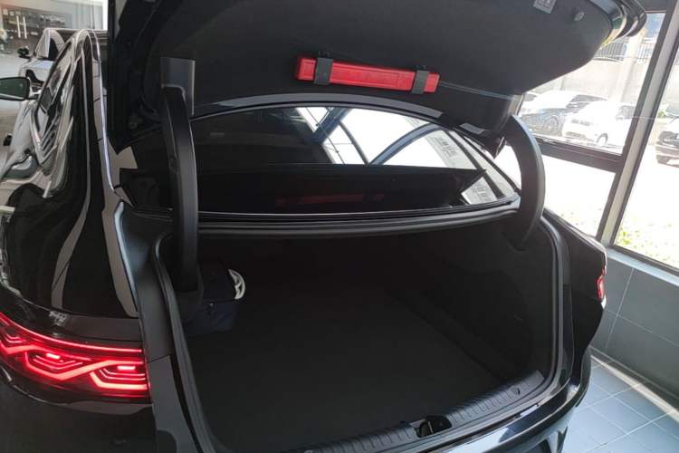 Used BYD Han 2022 DM-i 121KM Luxury Model Trunk