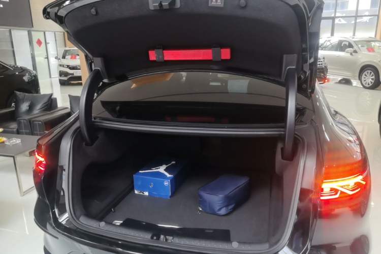 Used BYD Han 2022 DM-i 121KM Luxury Model Trunk