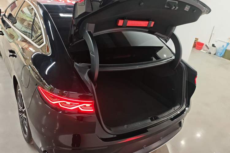 Used BYD Han 2022 DM-i 121KM Luxury Model Trunk